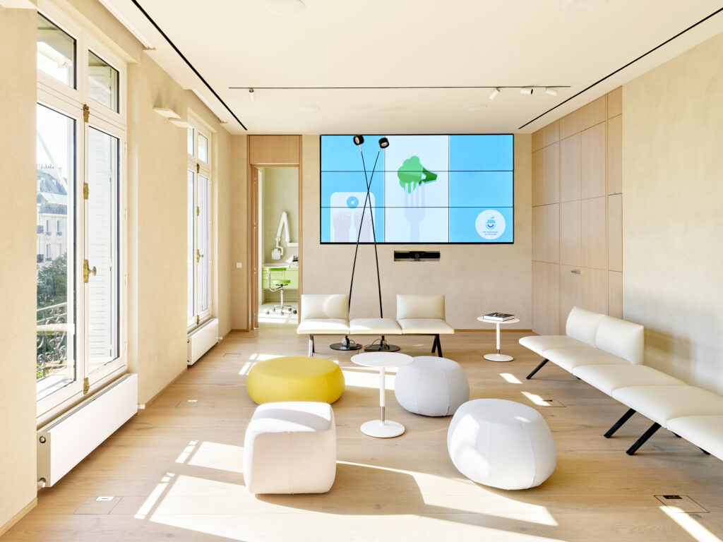 Institut de Formation en Chirurgie Implantaire Avancée_IFCIA, Paris